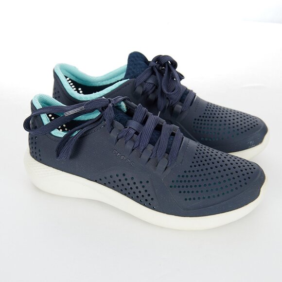 Crocs LiteRide Pacer Sneakers in Navy Blue Women's Size 6 - Picture 1 of 9